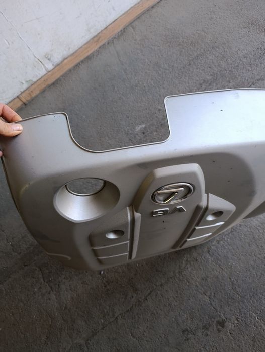 Лексус крышка двигателя