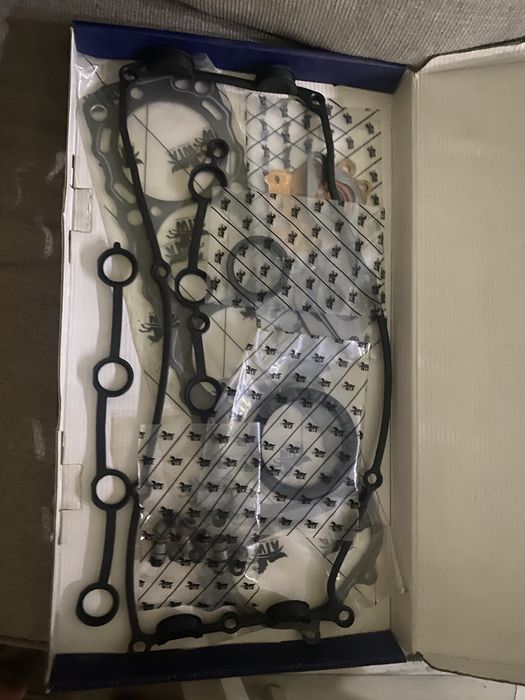 Ремкомплект Nissan KA24DE