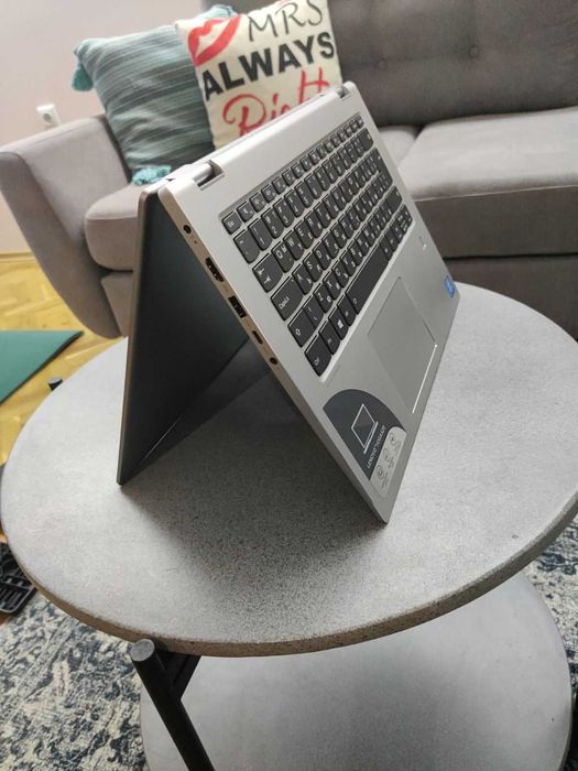 Lenovo Yoga 520,