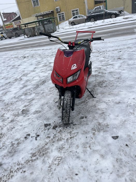 М8 прошка едет. Очень борда на ходу