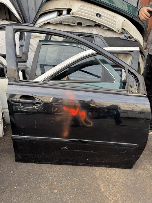 RX 330,350 дверь