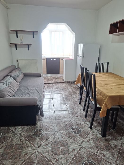 Inchiriere Apartament 2 camere la etajul 3