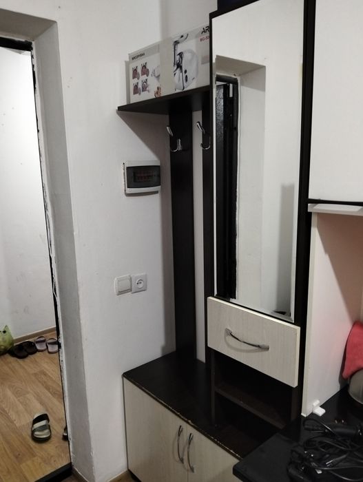 Продам шкаф для прихожей