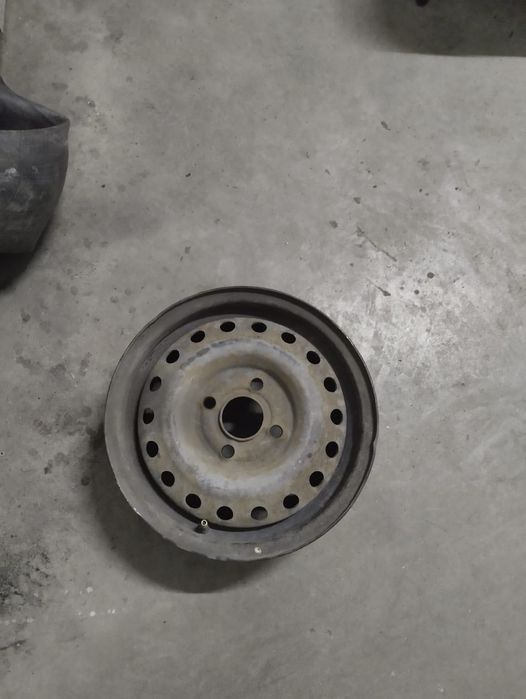 диск для машины 13 размер б/у 1шт