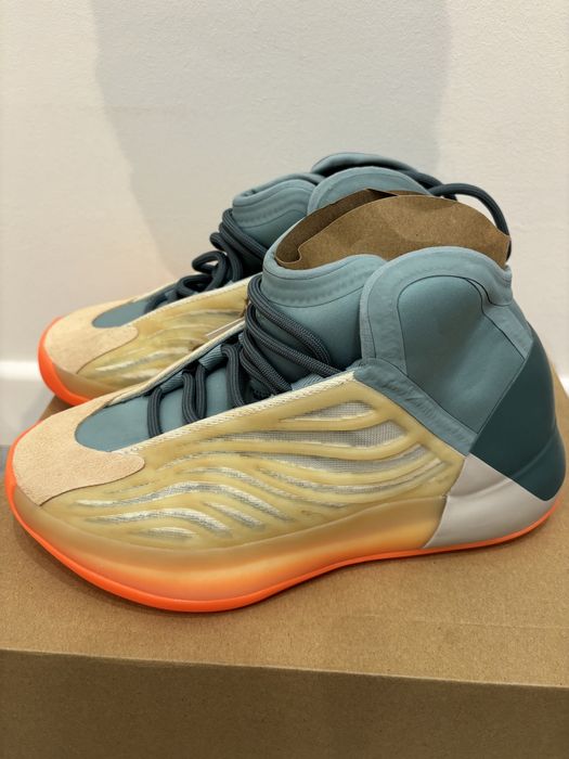 Yeezy Quantum Hi Res