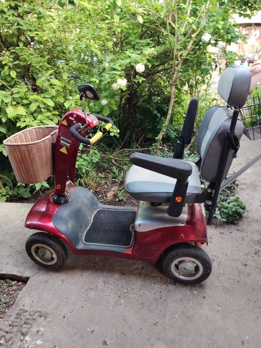 Vând scuter electric