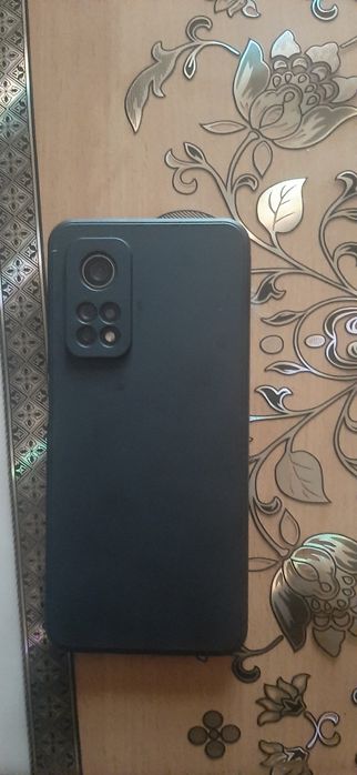 Телефон MI 10T Pro в хорошем состоянии