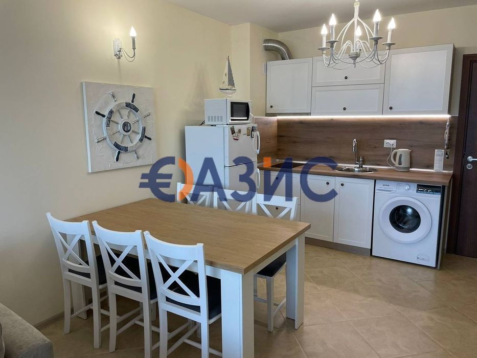 Продава се Двустаен апартамент в Созопол - 71 кв.м за 1578 €/кв.м - Снимка #1