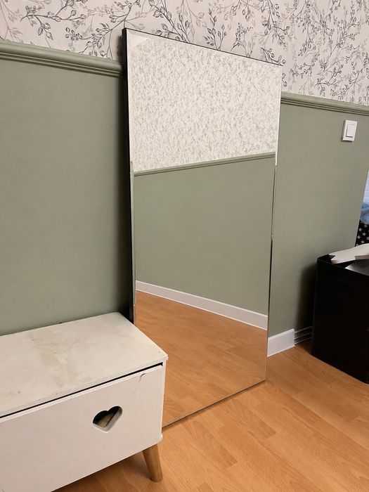 Зеркало 60×120 см
С дома, ванной комн