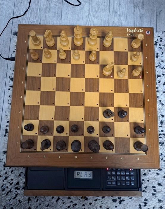 Sah profesional Mephisto