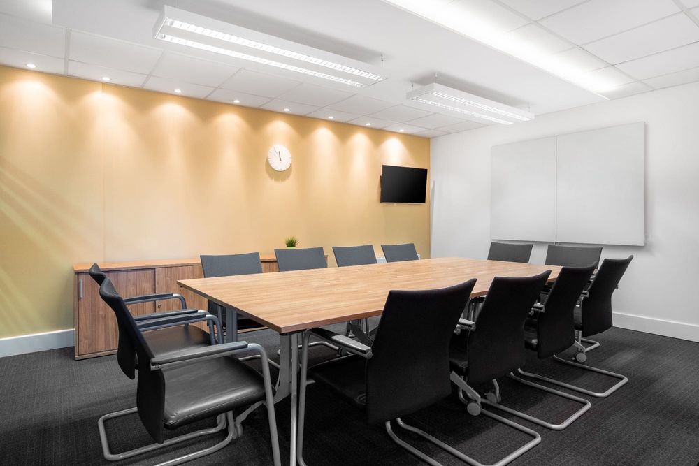 Самостоятелно офис пространство за 5 души в Regus Parliament