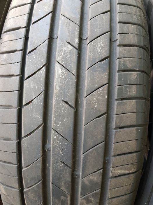 215/65/17  kumho