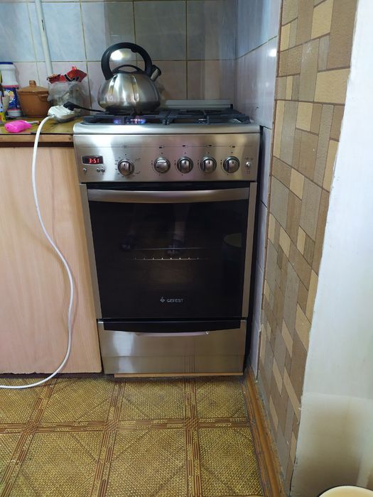 Компактная газовая плита от компании GEFEST Габариты : 50×57×85см