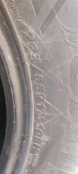 Продам резину зимнюю sailun