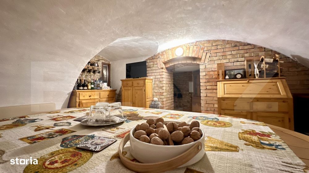 Apartament cu 3 camere si 2 bai, curte comuna, centrala pe gaz, ultrac — fotografia 3
