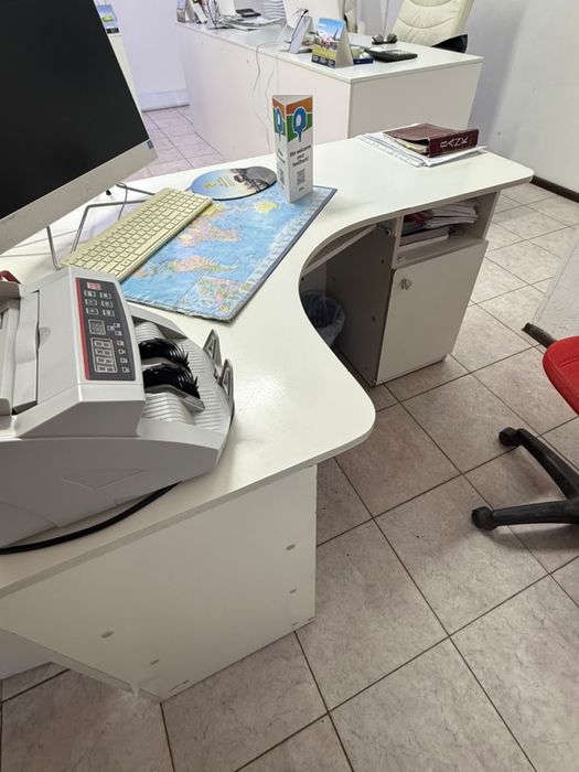 Стол компьютерный для офиса