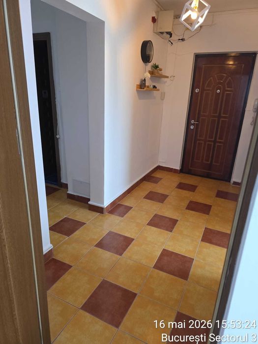 inchiriere apartament 3 camere, zona Calea Vitan(str.Breaza, nr.5), etaj 5