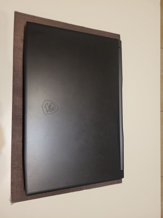 Laptop gaming MSI Katana gf76 11UD