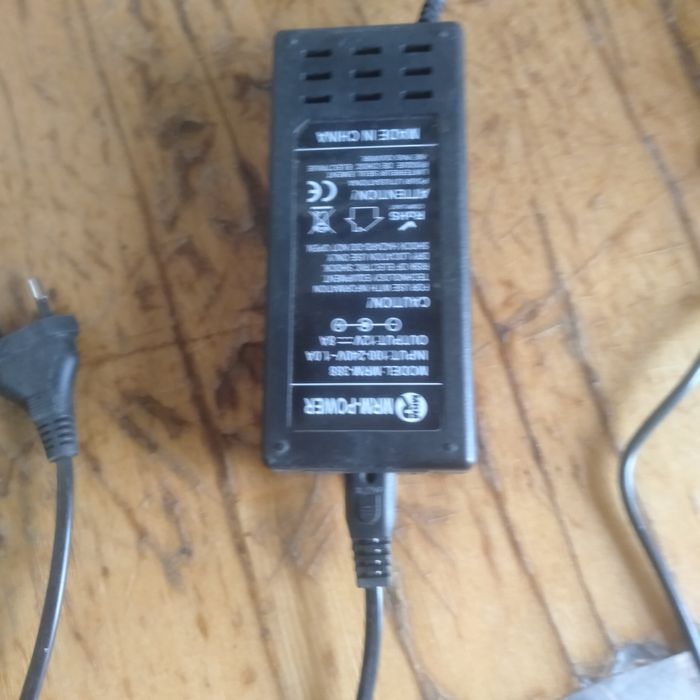 Блок питанич 12 v