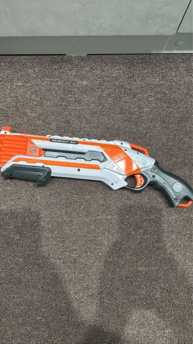 Продам бластеры NERF