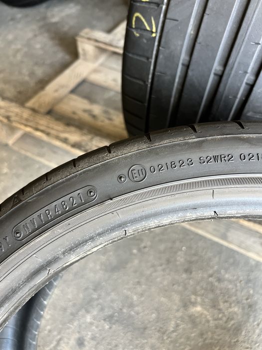 2 anvelope vara 235/35/19 , Falken , DOT 2021