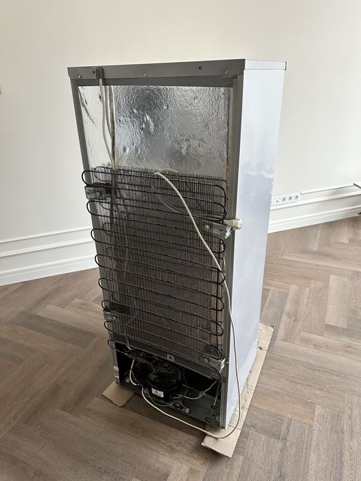 Холодильник Бирюса (двухкамерный)