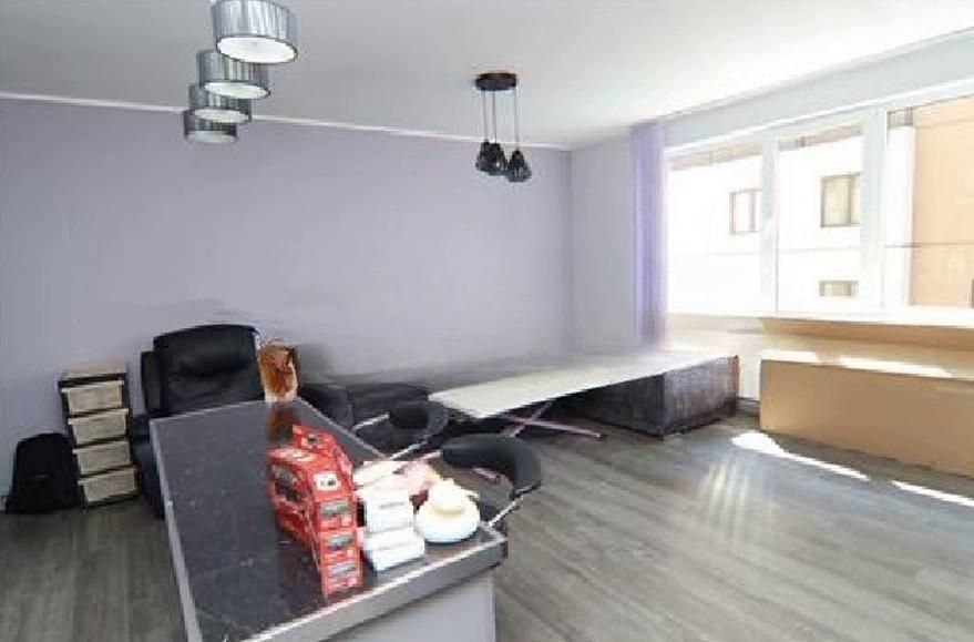 Дава се под наем Двустаен апартамент в София, Студентски град - 75 кв.м за 600 € - Снимка #1