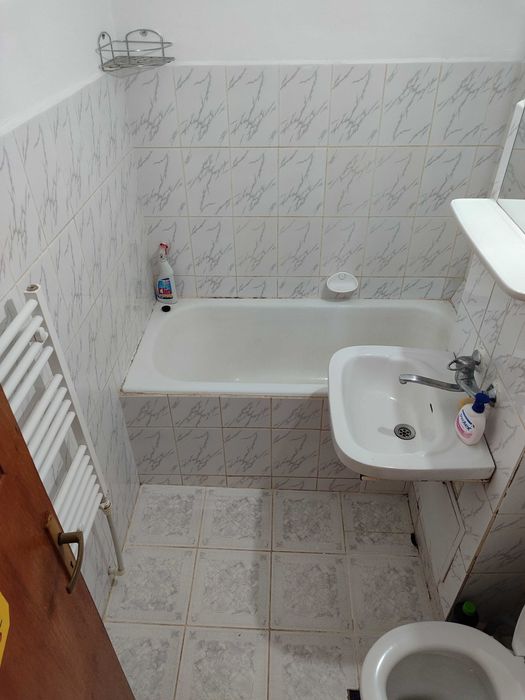 Apartament de închiriat