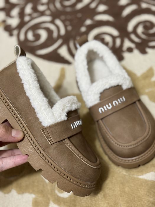 ботинки для девочек новые 30размер