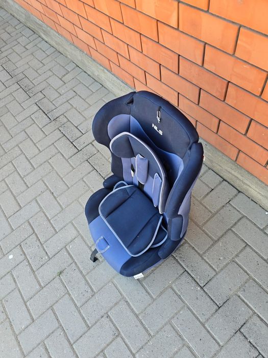 Продам  автокресло