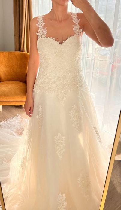 Булчинска рокля