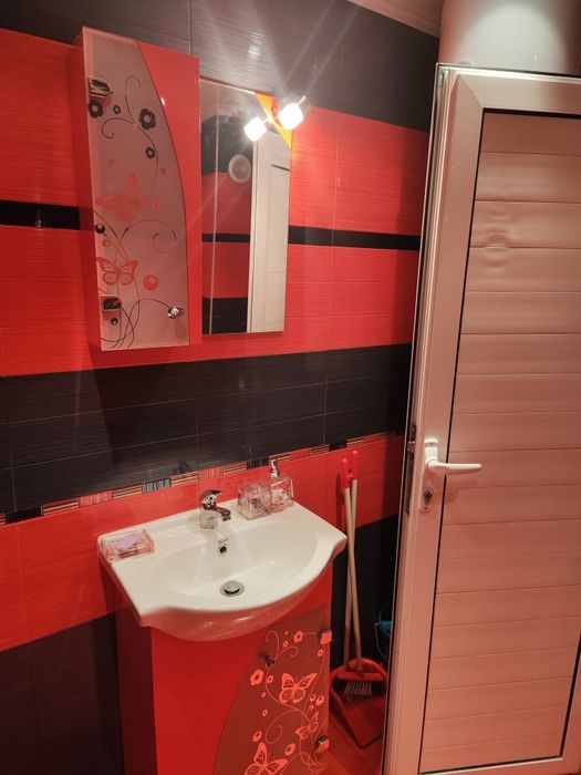 Дава се под наем Тристаен апартамент в Стара Загора, Казански - изток - 80 кв.м за 382.5 € - Снимка #8