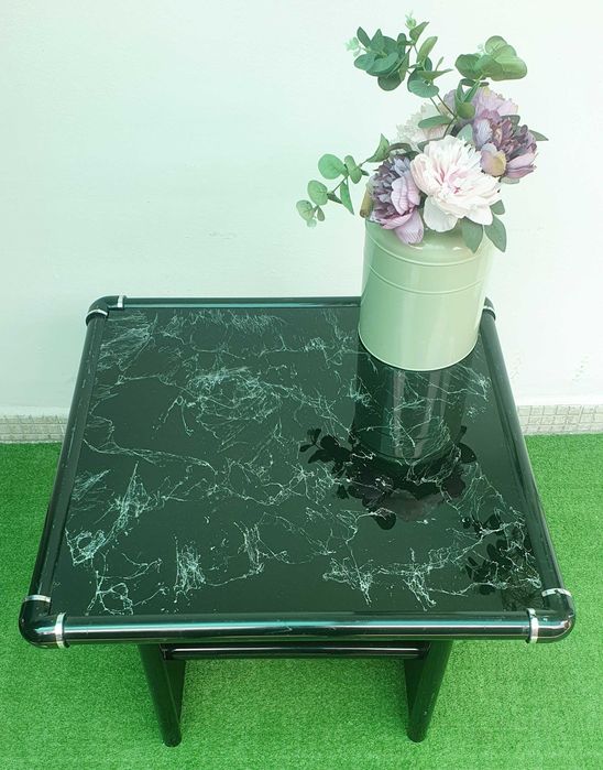 Маса за кафе със стъклен плот ефект "мрамор" малка