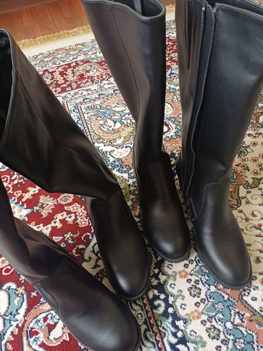 Зимние женские ботинки