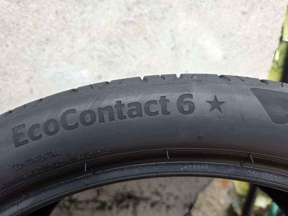 Vand două anvelope de vara continental 315 30 22 dot 1120