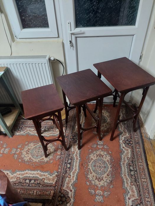 Set măsuțe Thonet an 1900