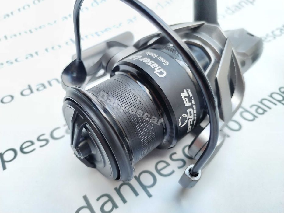 Mulinetă Feeder PRO FL CHASER LA4000 tambur Long Cast