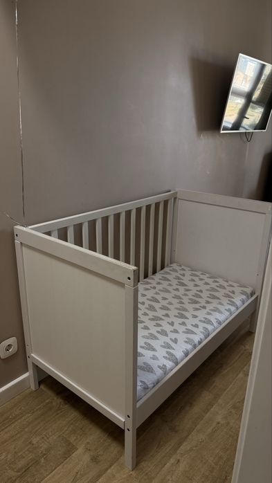 IKEA манеж-кровать СУНДВИК