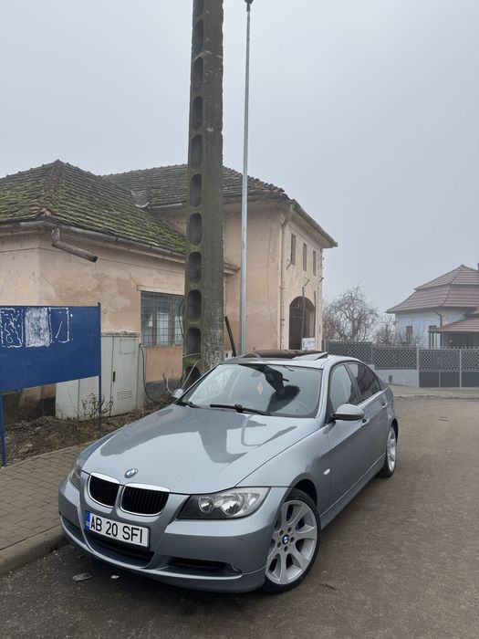 Masină Bmw E90 .