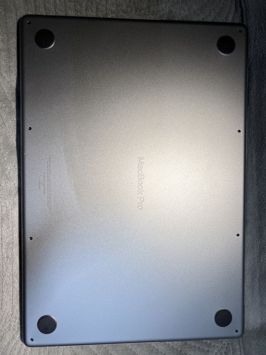 Macbook Pro 16-inch