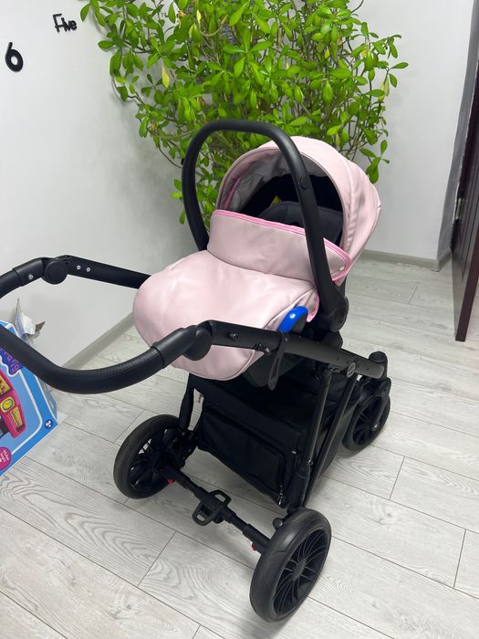 Vând cărucior copii krausman 3in1, roz pal
