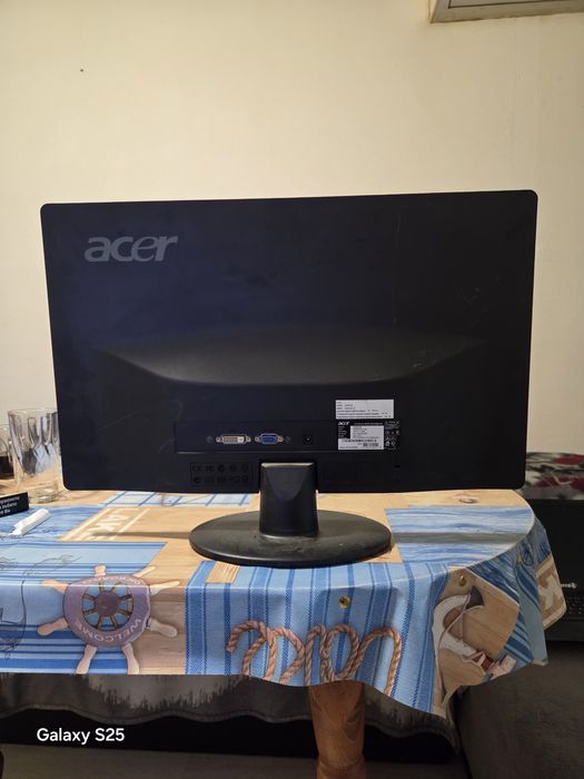 лед монитор acer 22 инча