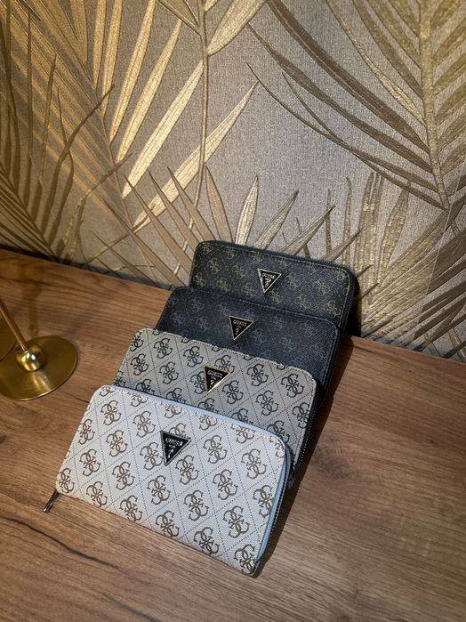 РАЗПРОДАЖБА Дамски портфейл Guess 8 март