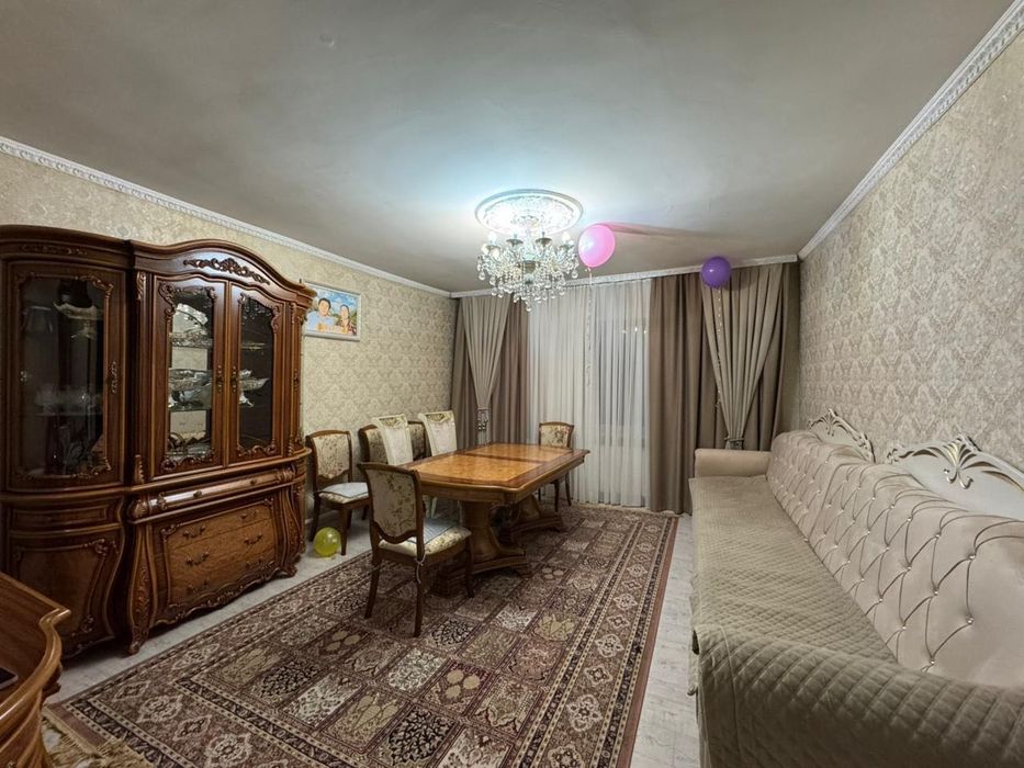 Гарнитур комплект со стульями