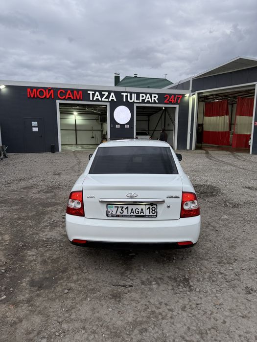 Продам приору 2013 год