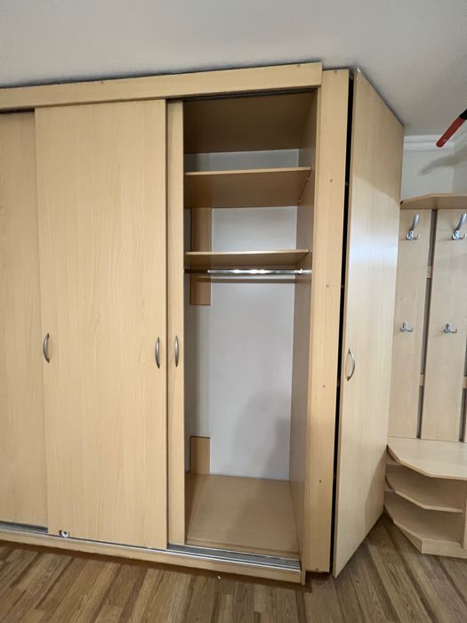 Встроенный шкаф шкаф