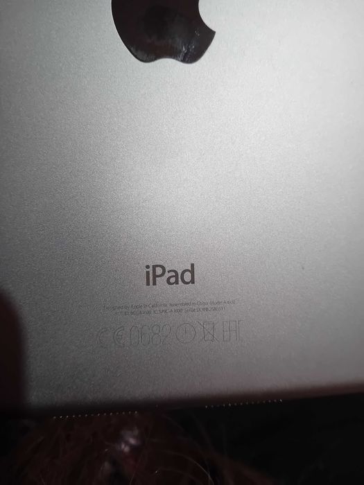 Vand ipad model a1600 pentru piese