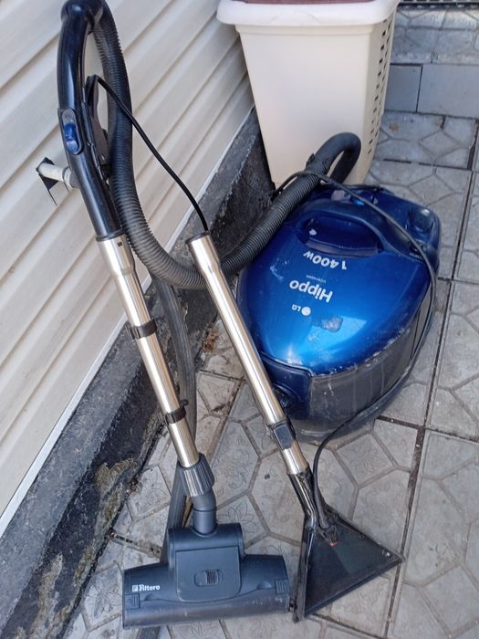 Продам пылесос. LG