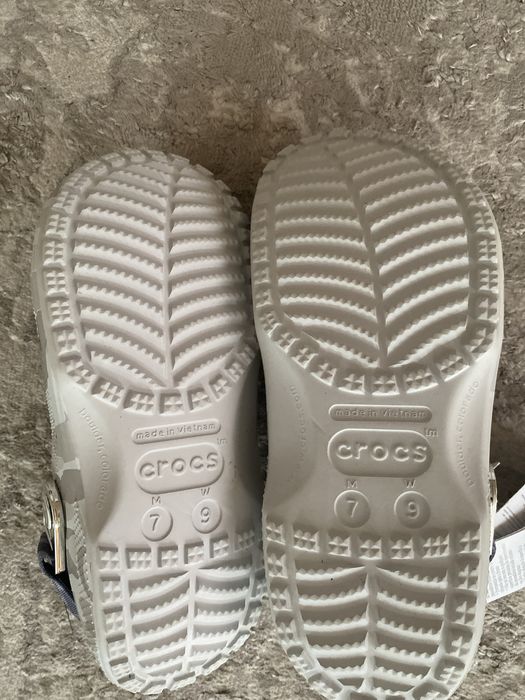 crocs Bape white