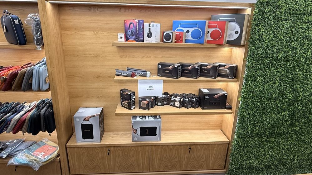 Мебели, обзавеждане, оборудване за магазин,етажерки рафтове в